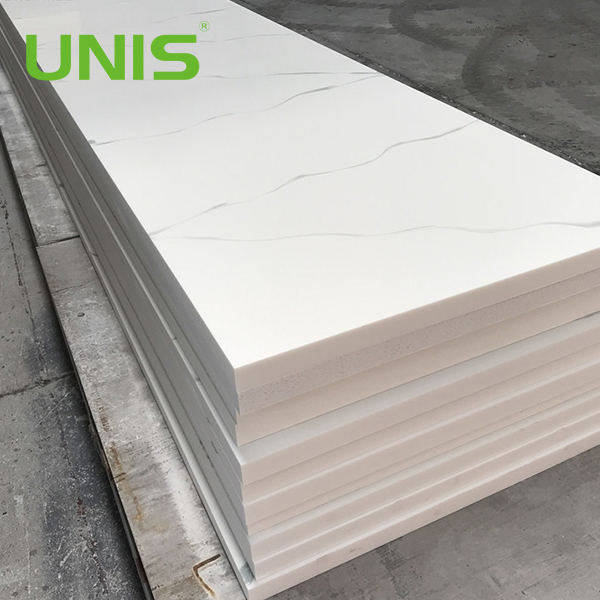 Lámina acrílica blanca cortada a medida