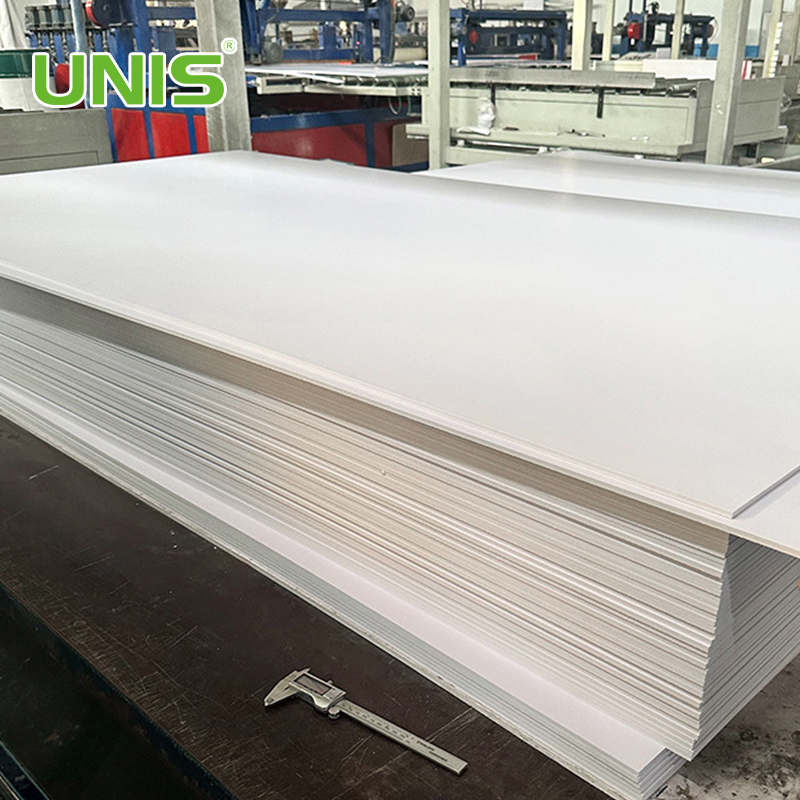 Grueso de Forex 12m m del tablero de la espuma del Pvc Celuka de los gabinetes de cocina de UNIS 3 capas